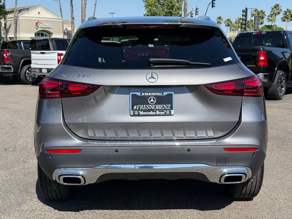 New 2026 Mercedes-Benz GLA 250 image 2