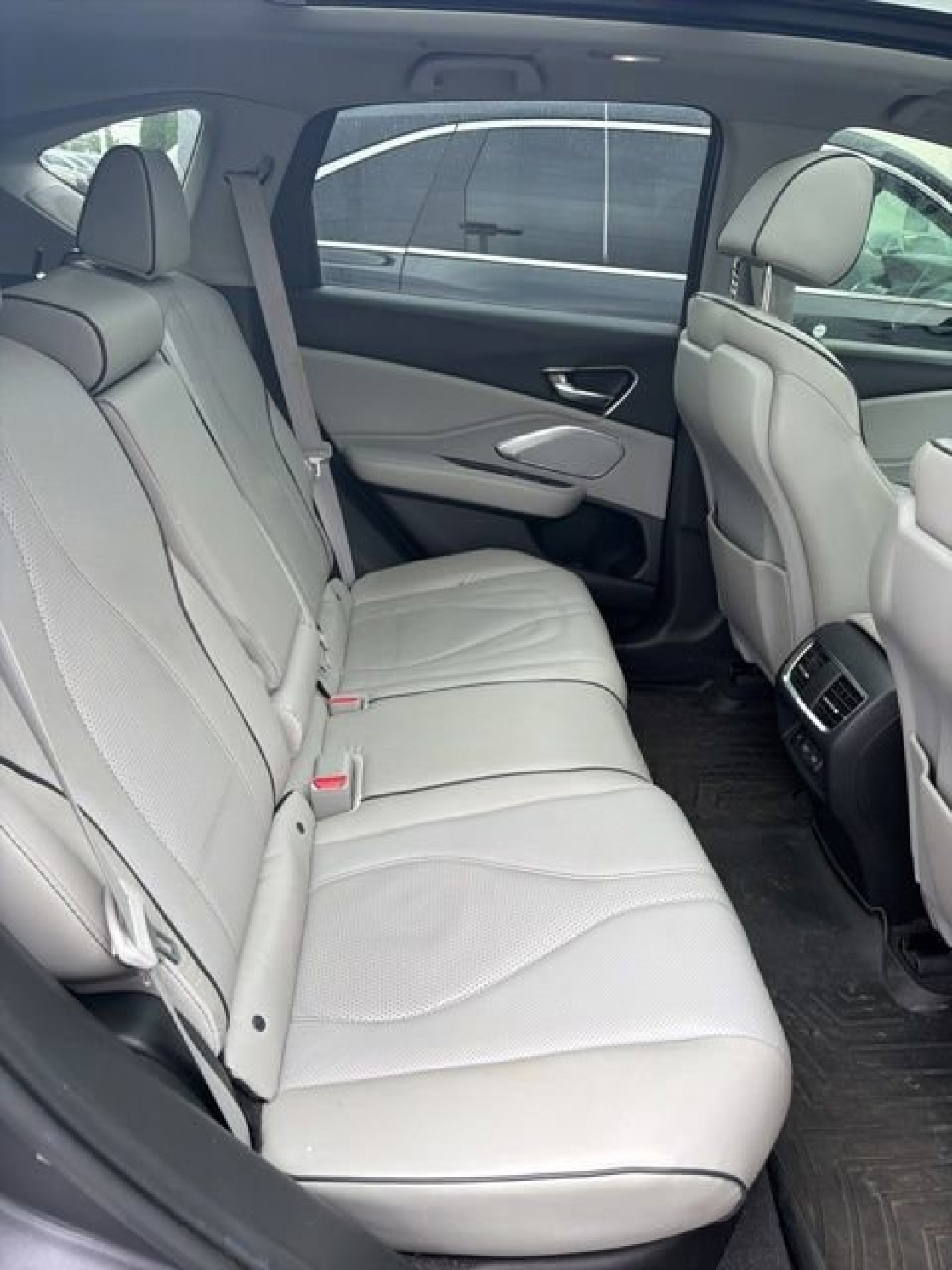 Used 2019 Acura RDX AWD w/ Advance Package image 5
