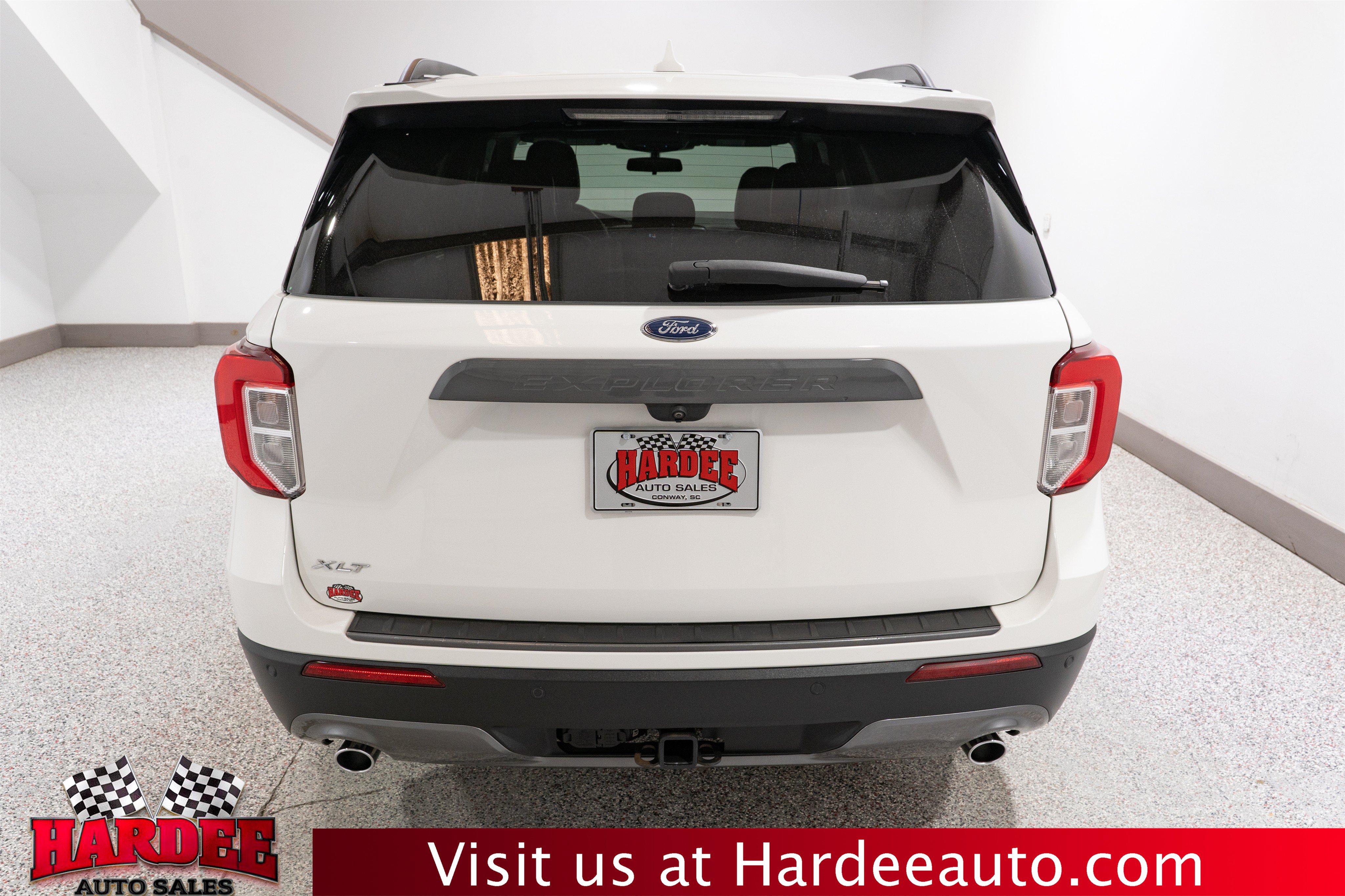 Used 2022 Ford Explorer XLT w/ Equipment Group 202A RWD image 4
