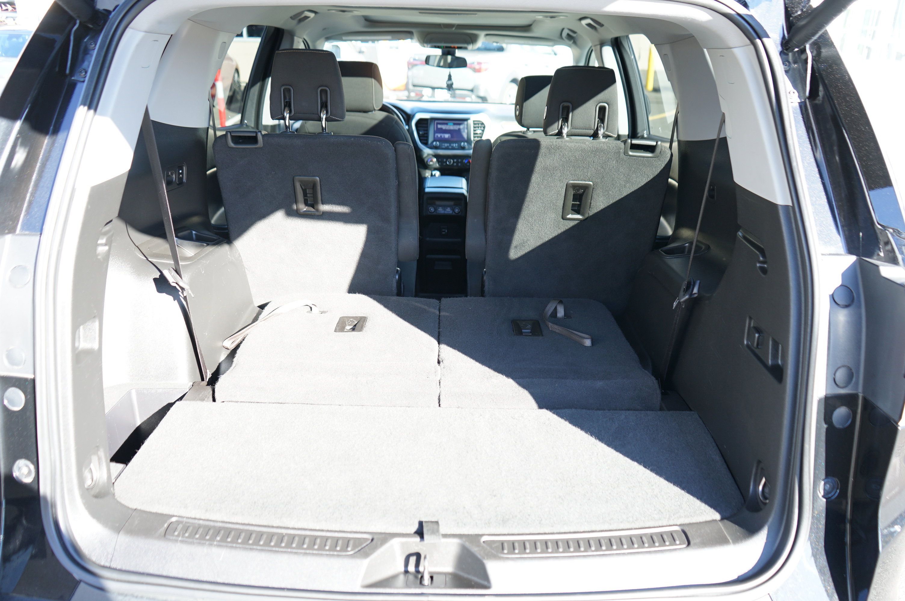 Used 2019 GMC Acadia SLE image 11