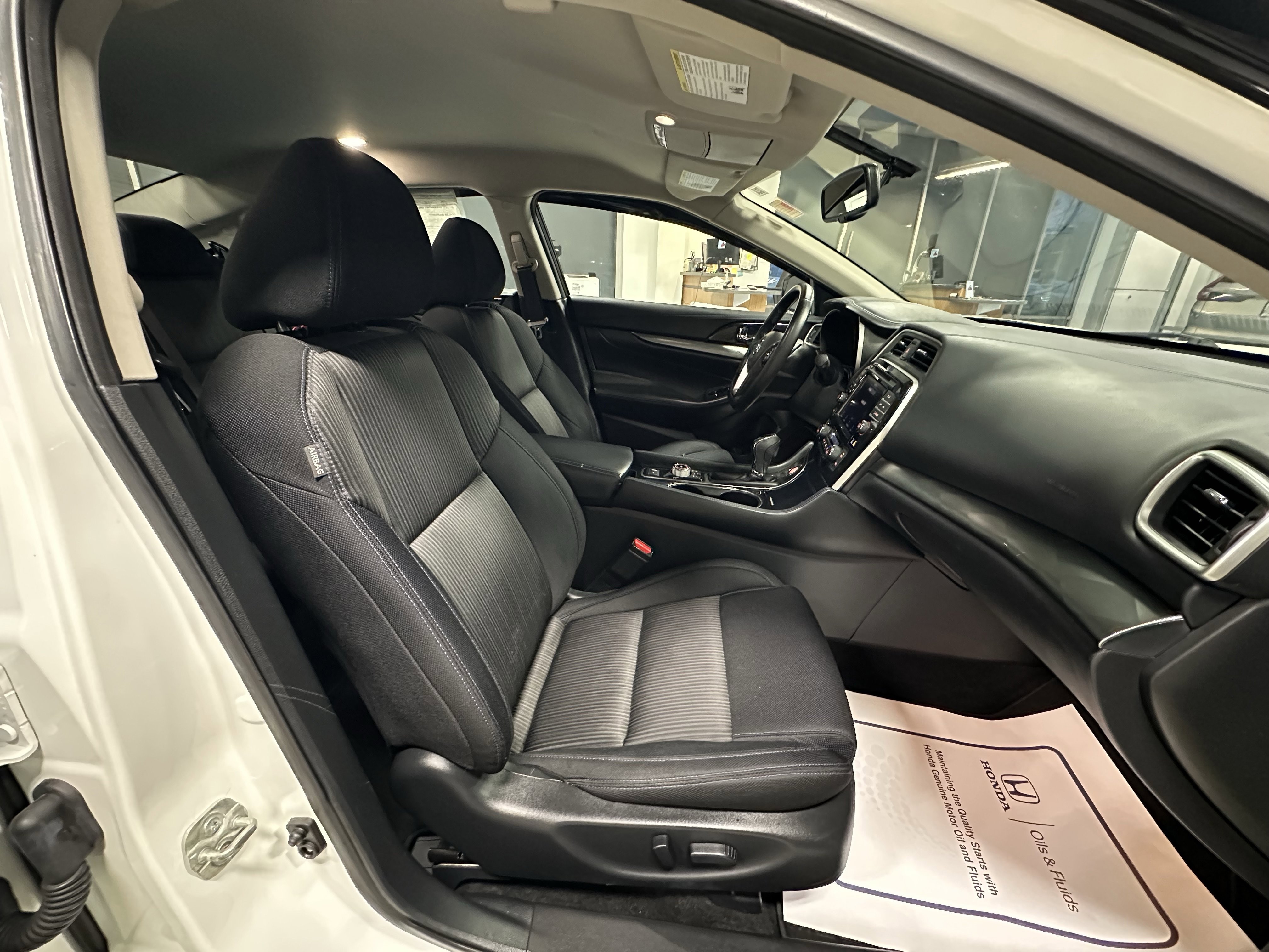 Used 2019 Nissan Maxima 3.5 S w/ Floor Mat Group image 17