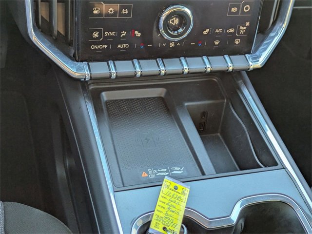 Used 2025 GMC Acadia Elevation image 23