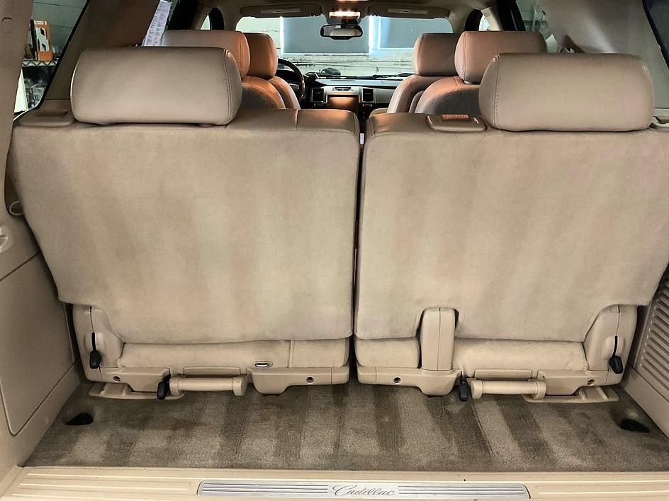 Used 2009 Cadillac Escalade AWD image 14