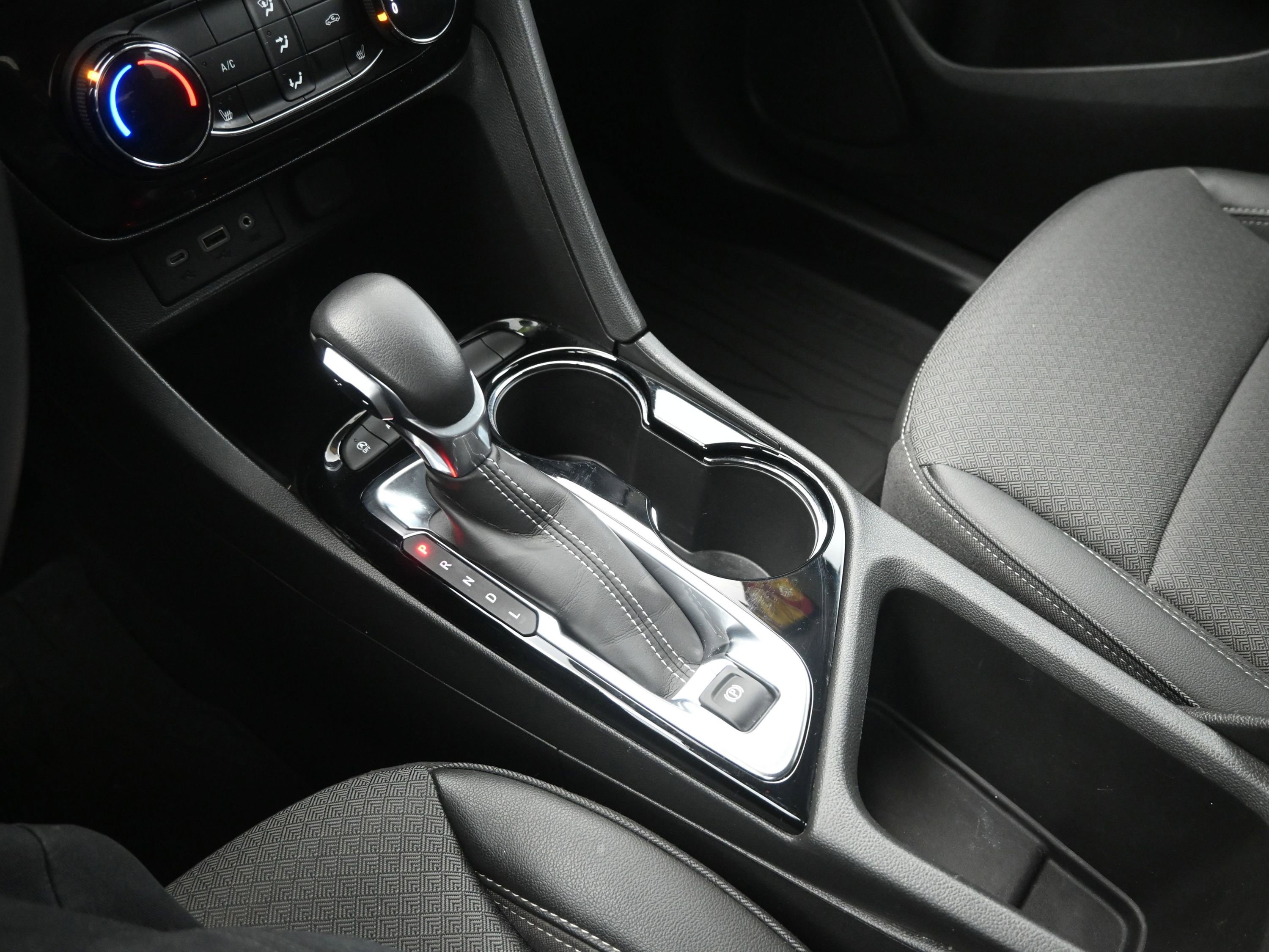 Used 2023 Buick Encore GX Preferred w/ Cold Weather Comfort Package image 14