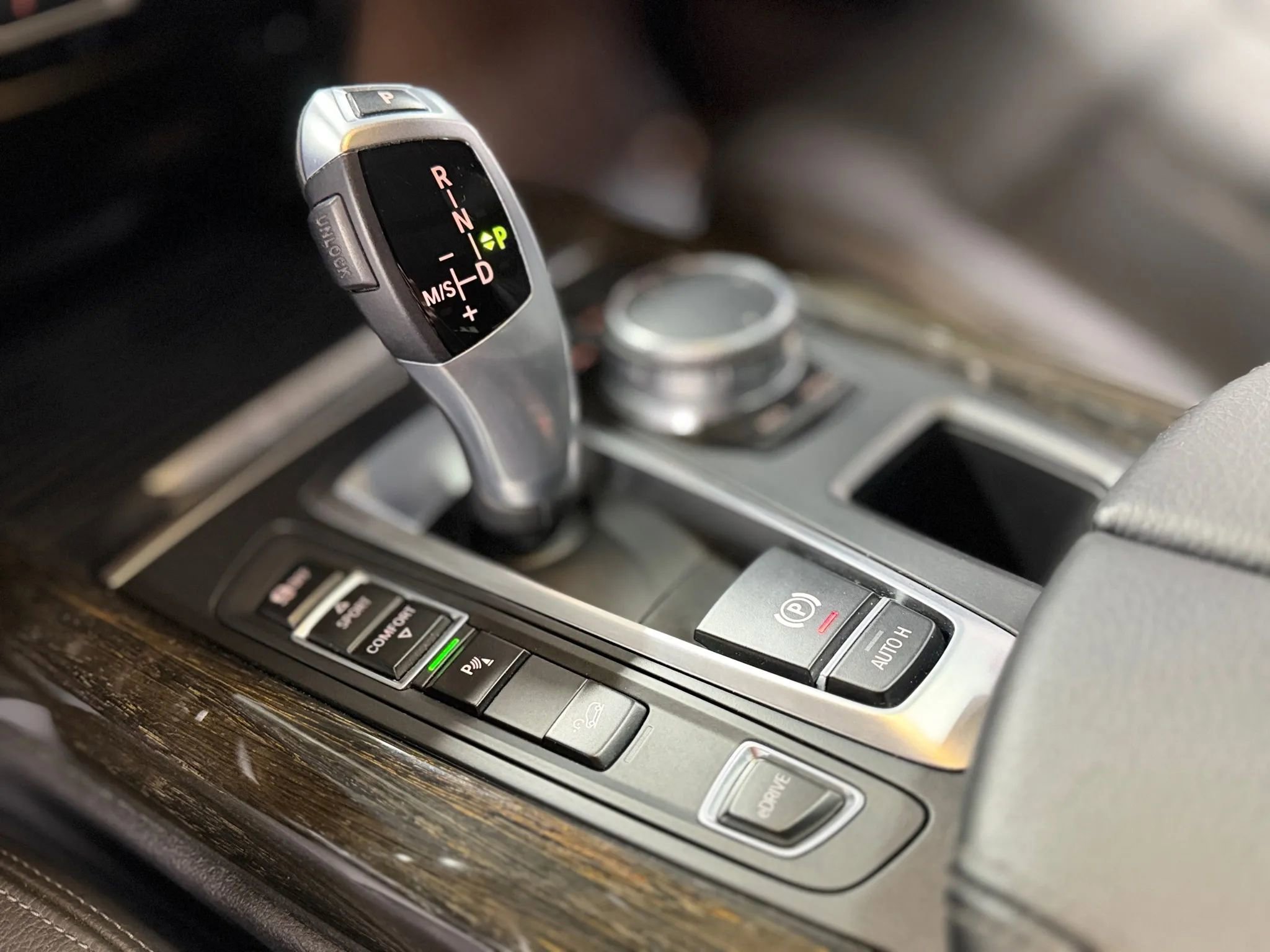 Used 2018 BMW X5 xDrive40e image 23