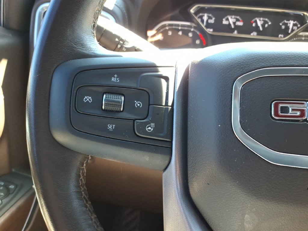 Used 2022 GMC Sierra 1500 SLT w/ SLT Convenience Package AWD/4WD image 26