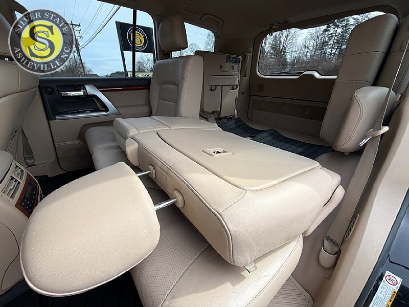 Used 2013 Toyota Land Cruiser AWD/4WD image 15