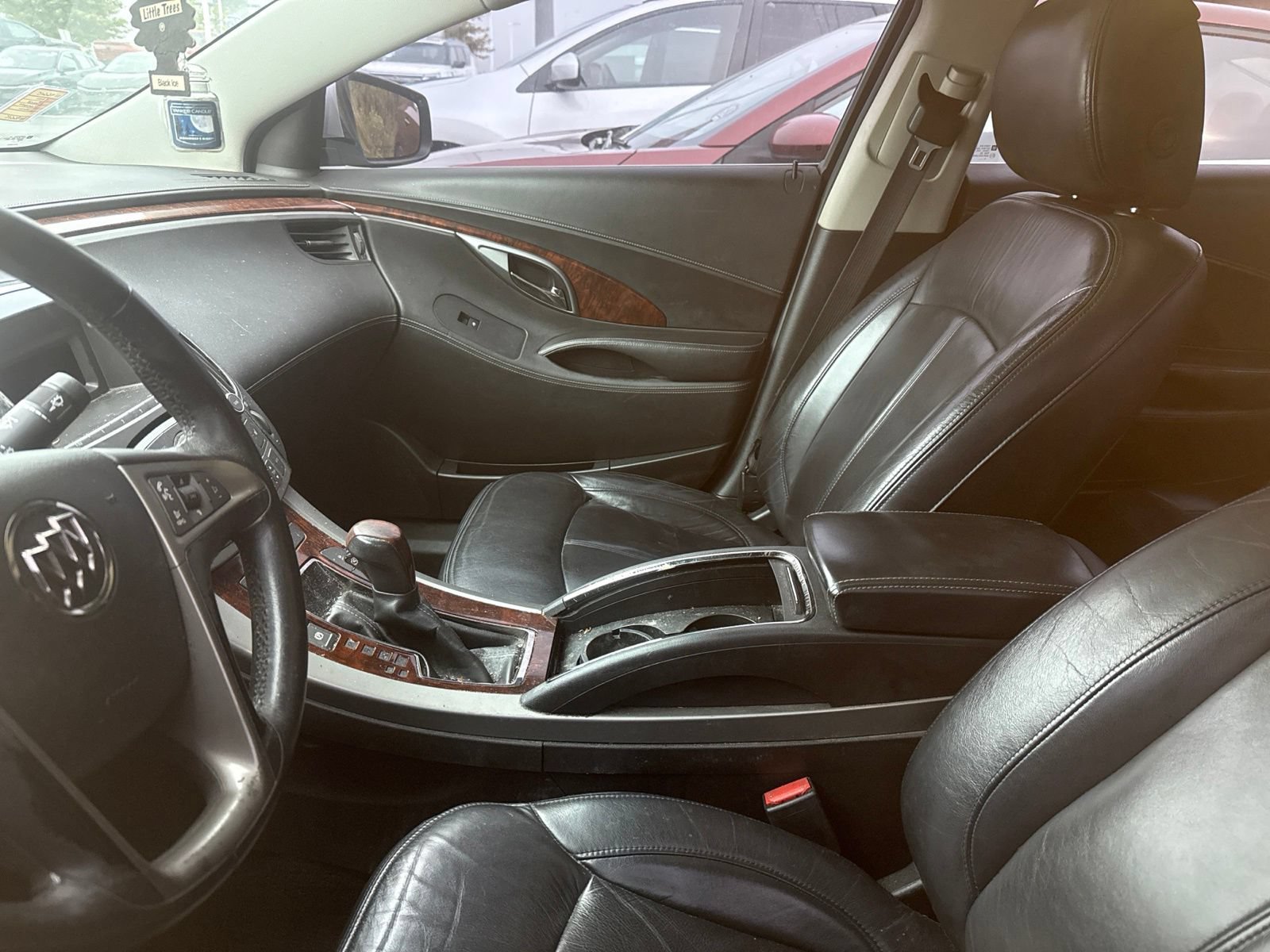 Used 2011 Buick LaCrosse CXL FWD image 4