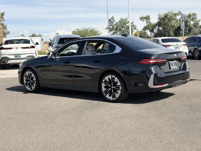 Certified 2025 BMW 530i RWD image 9