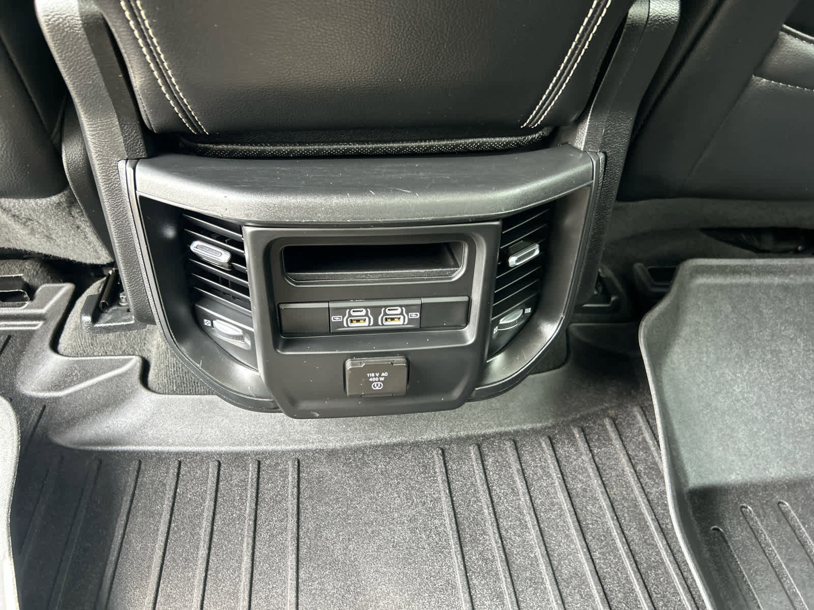 Used 2022 RAM 1500 Laramie w/ Off Road Group AWD/4WD image 24