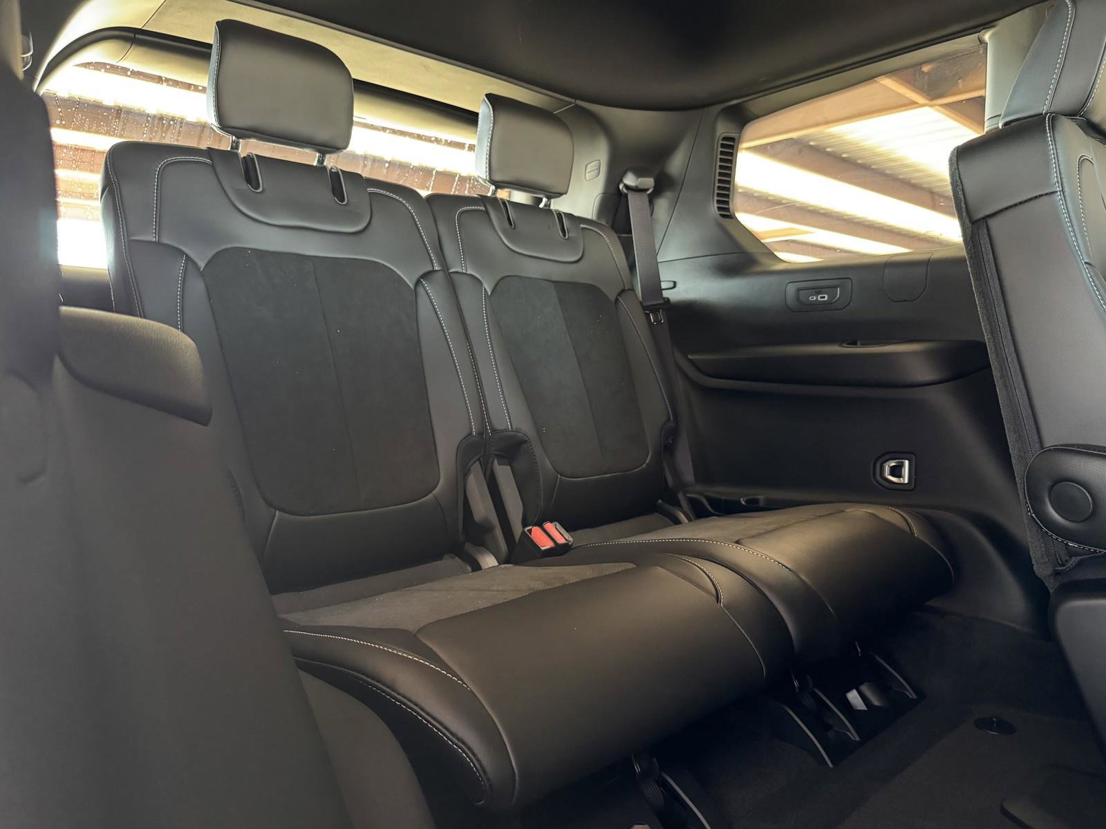 Used 2025 Jeep Grand Cherokee L Altitude image 36