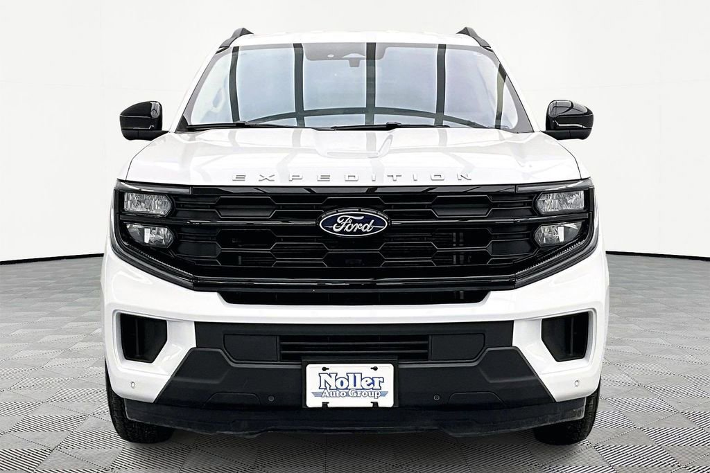 Used 2025 Ford Expedition Max Active image 3