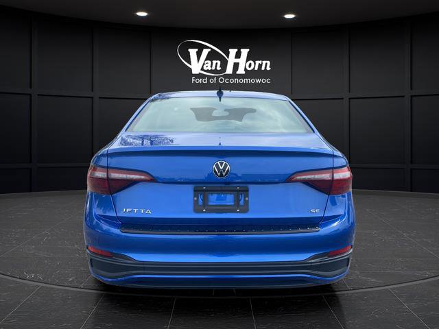 Used 2023 Volkswagen Jetta SE w/ Panoramic Sunroof Package FWD image 6