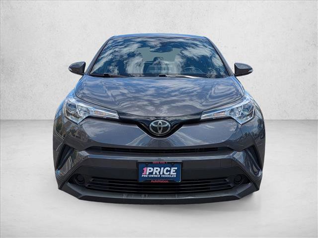 Used 2019 Toyota C-HR XLE FWD image 2