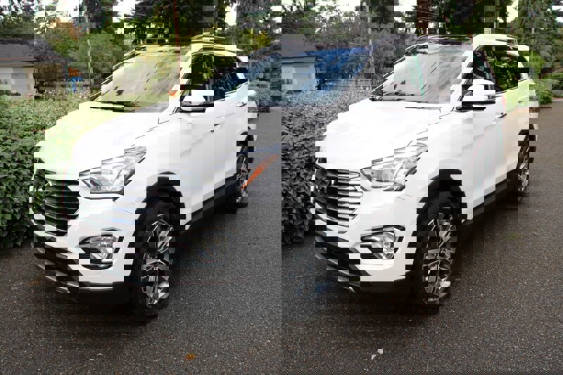 Used 2015 Hyundai Santa Fe Limited w/ Option Group 04