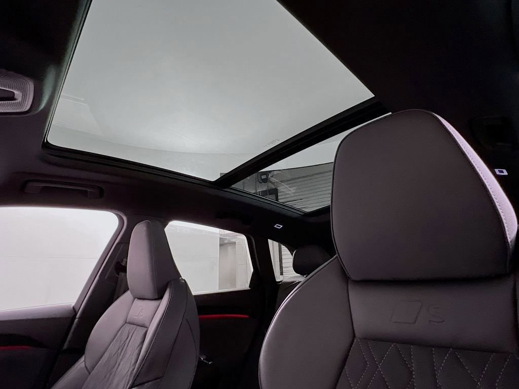 Used 2025 Audi SQ5 Premium Plus w/ Premium Plus Package image 13