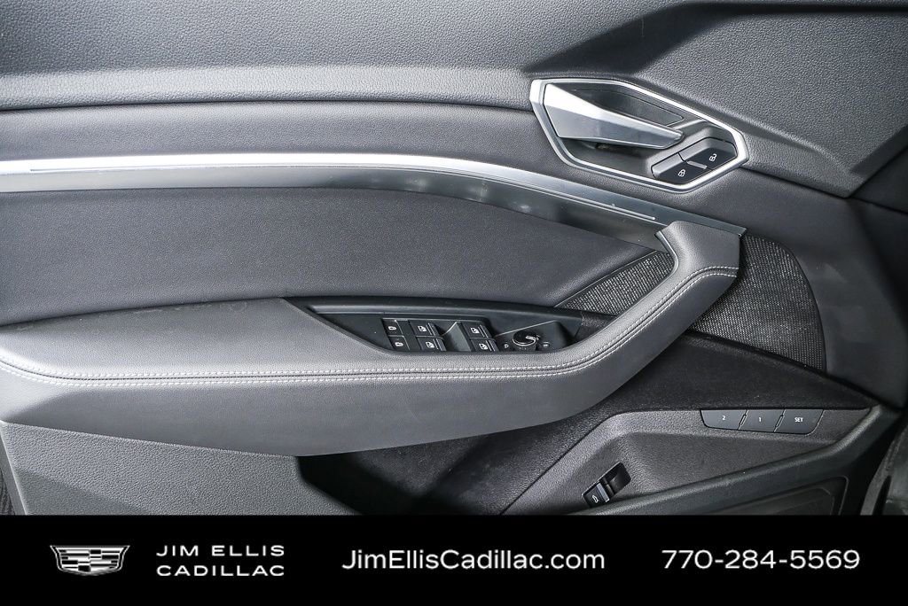 Used 2021 Audi e-tron Premium image 6