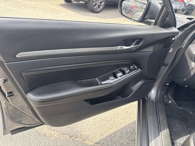 Used 2023 Nissan Altima 2.5 SV w/ SV Premium Package image 20