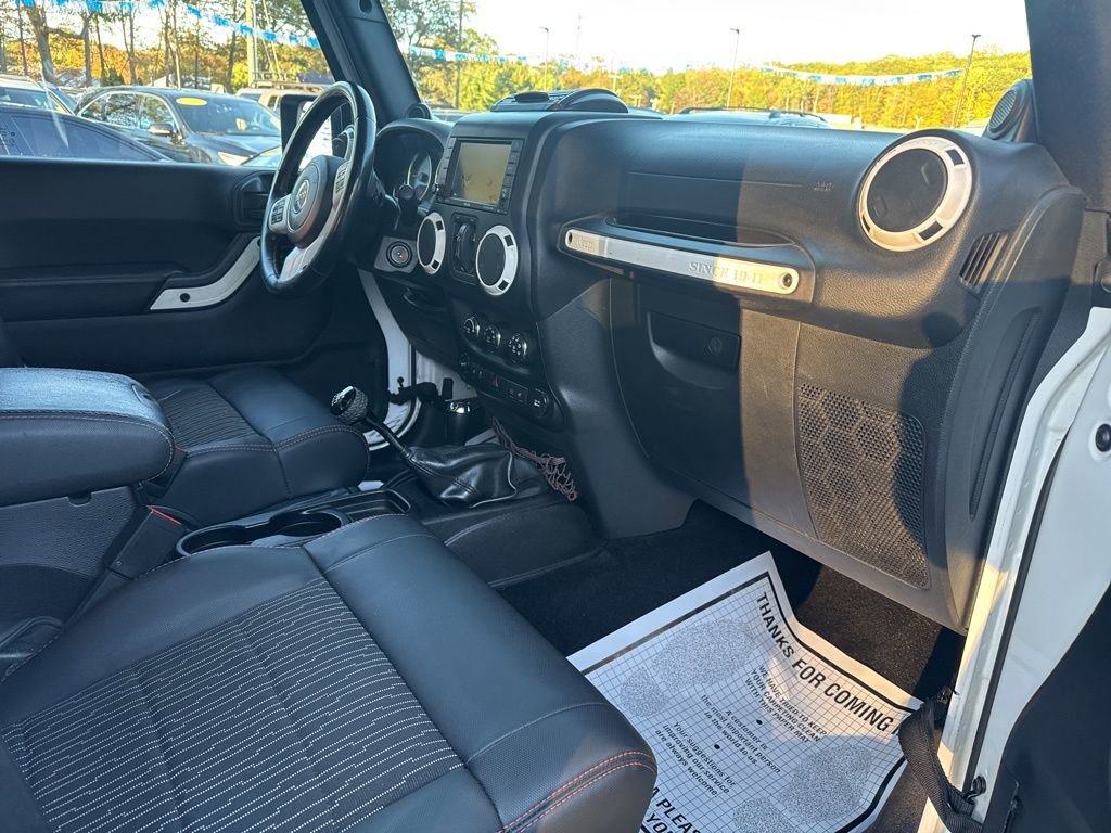 Used 2012 Jeep Wrangler Unlimited Sahara image 48
