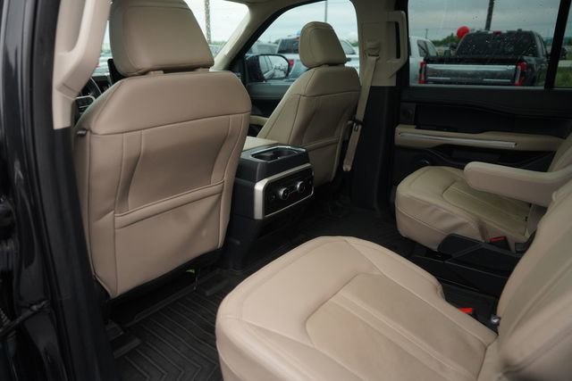 Used 2023 Ford Expedition Max Limited AWD/4WD image 12