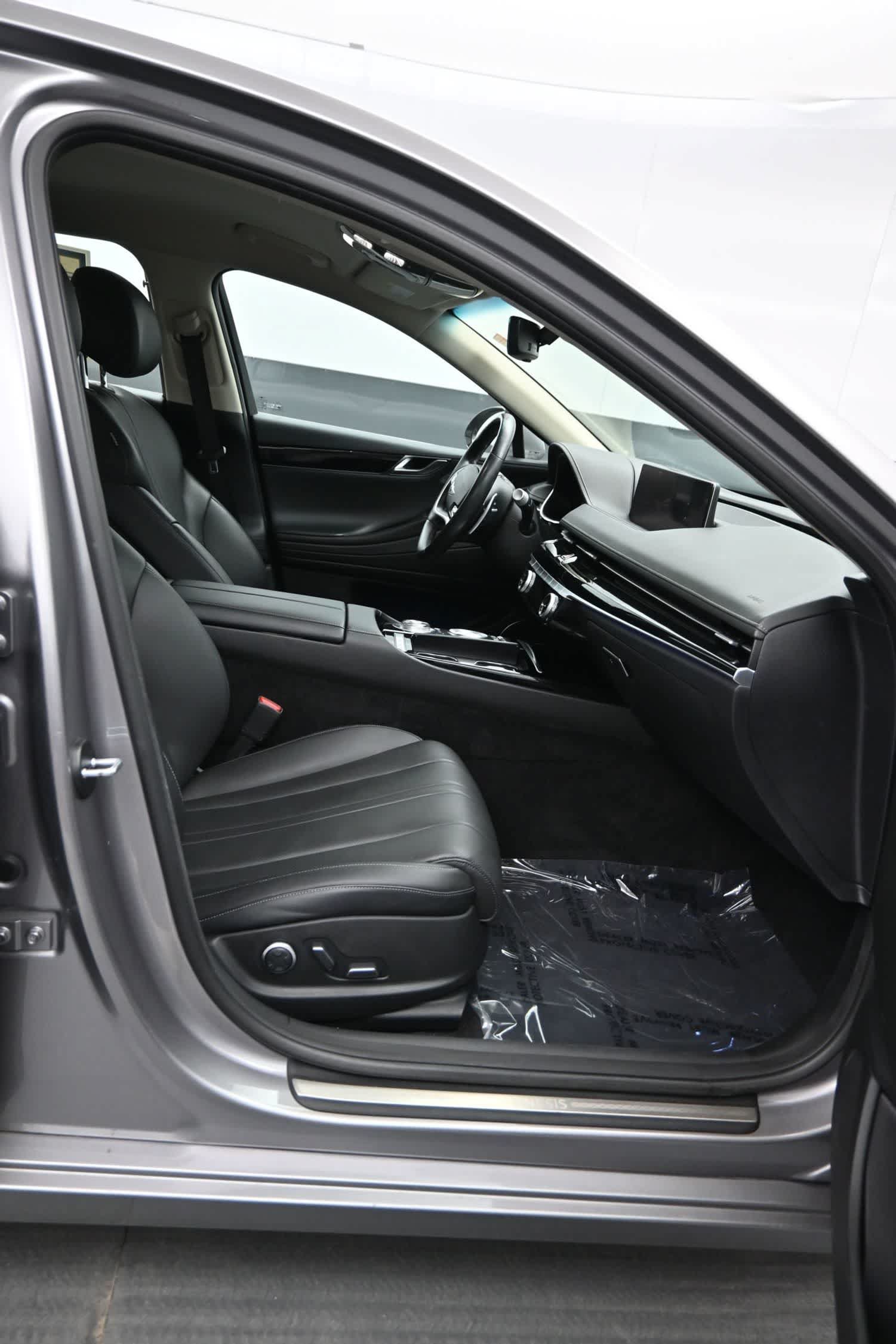 Used 2022 Genesis G80 2.5T AWD/4WD image 11