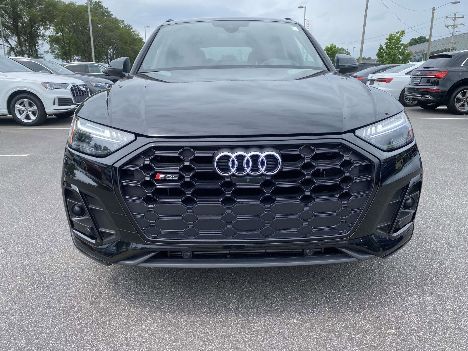 Certified 2023 Audi SQ5 Prestige w/ Prestige Package AWD/4WD image 2