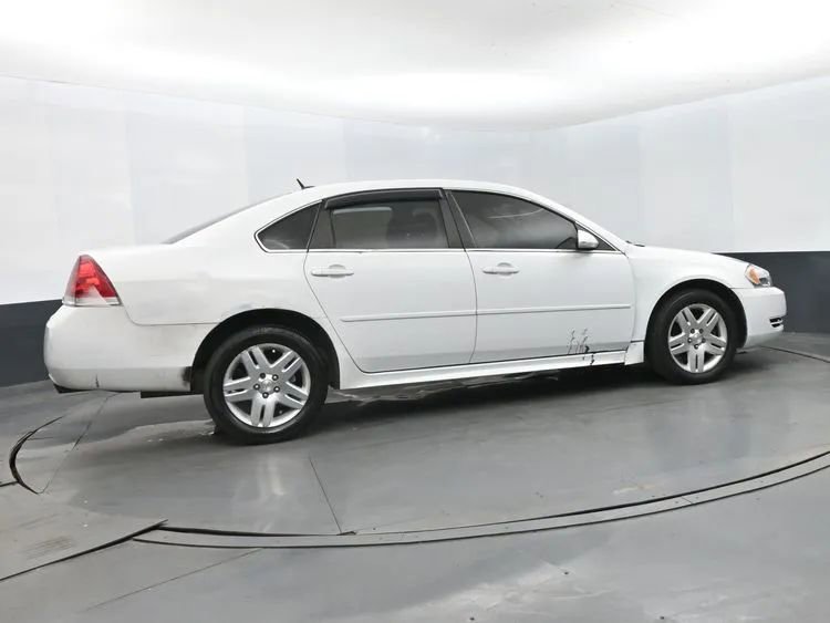 Used 2013 Chevrolet Impala LT w/ LT Sunroof Package FWD image 4