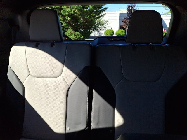 Used 2025 Lexus TX 500h AWD w/ Technology Package image 12
