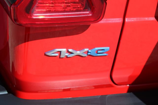 Used 2024 Jeep Wrangler Unlimited Sahara AWD/4WD image 10