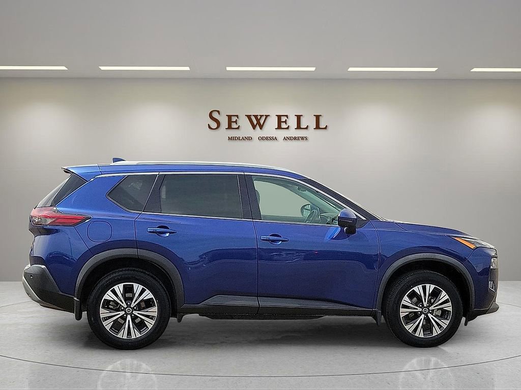 Used 2021 Nissan Rogue SV w/ Premium Package image 6