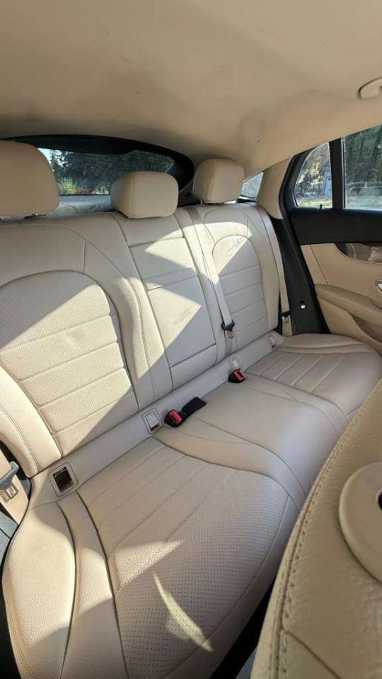 Used 2017 Mercedes-Benz GLC 300 4MATIC Coupe image 12