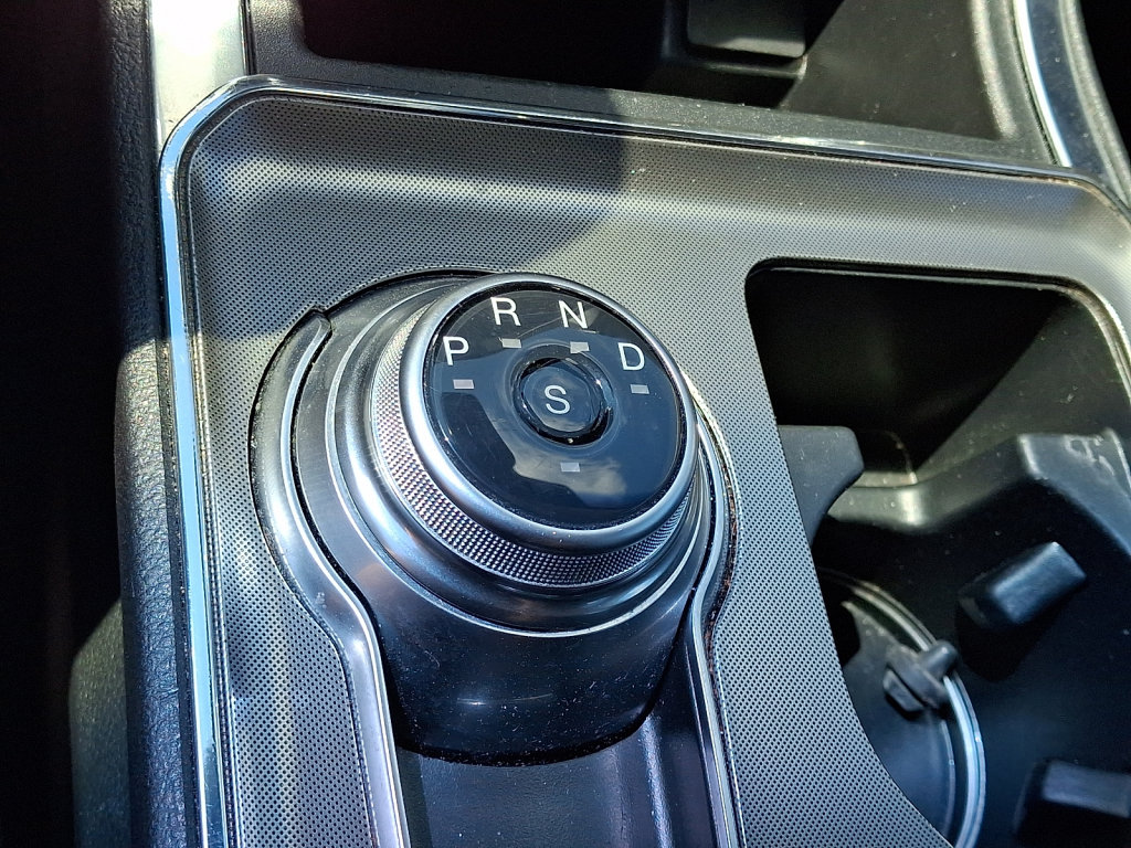 Used 2024 Ford Edge Titanium AWD/4WD image 27