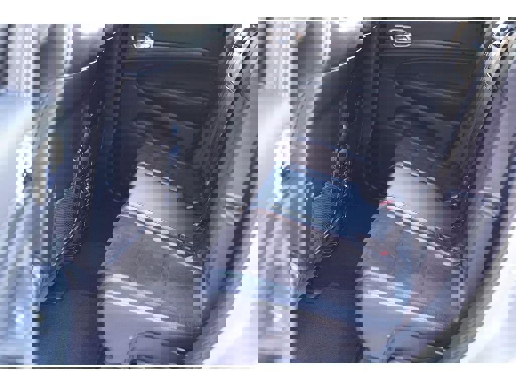 Used 2019 Jeep Grand Cherokee Altitude image 16