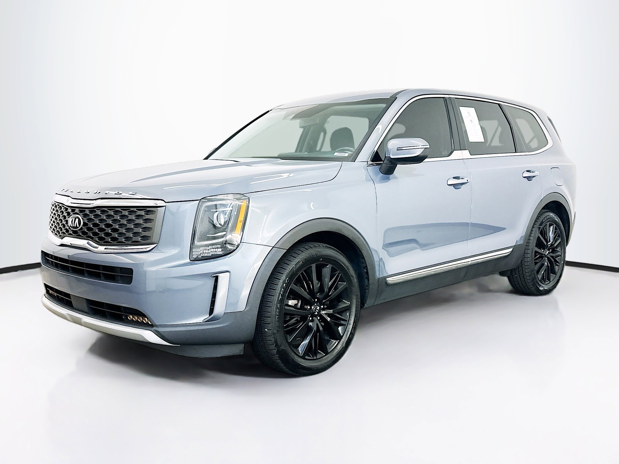 Used 2020 Kia Telluride LX image 3