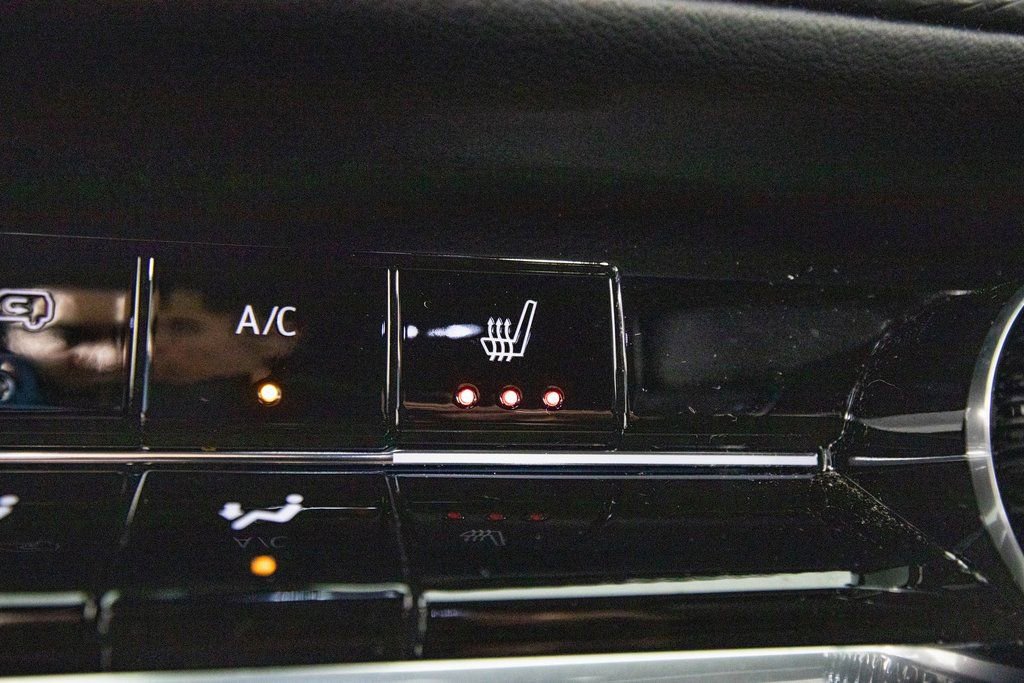 Used 2025 Chevrolet Equinox LT image 25