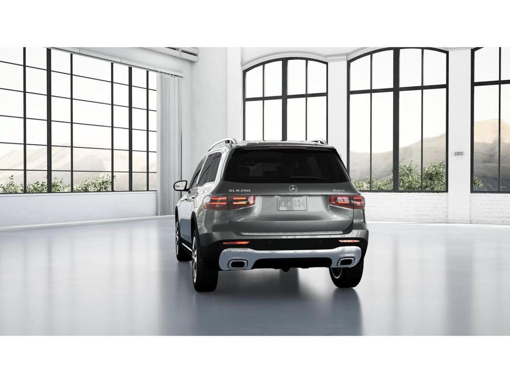 Used 2026 Mercedes-Benz GLB 250 4MATIC image 26