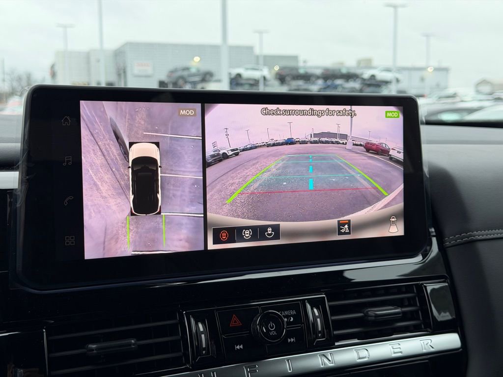 New 2026 Nissan Pathfinder Platinum image 29