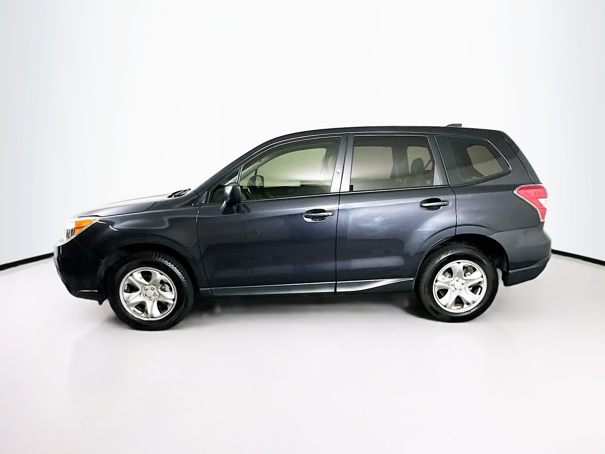 Used 2016 Subaru Forester 2.5i image 4