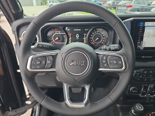 New 2026 Jeep Wrangler Unlimited Sahara w/ Safety Group AWD/4WD image 25