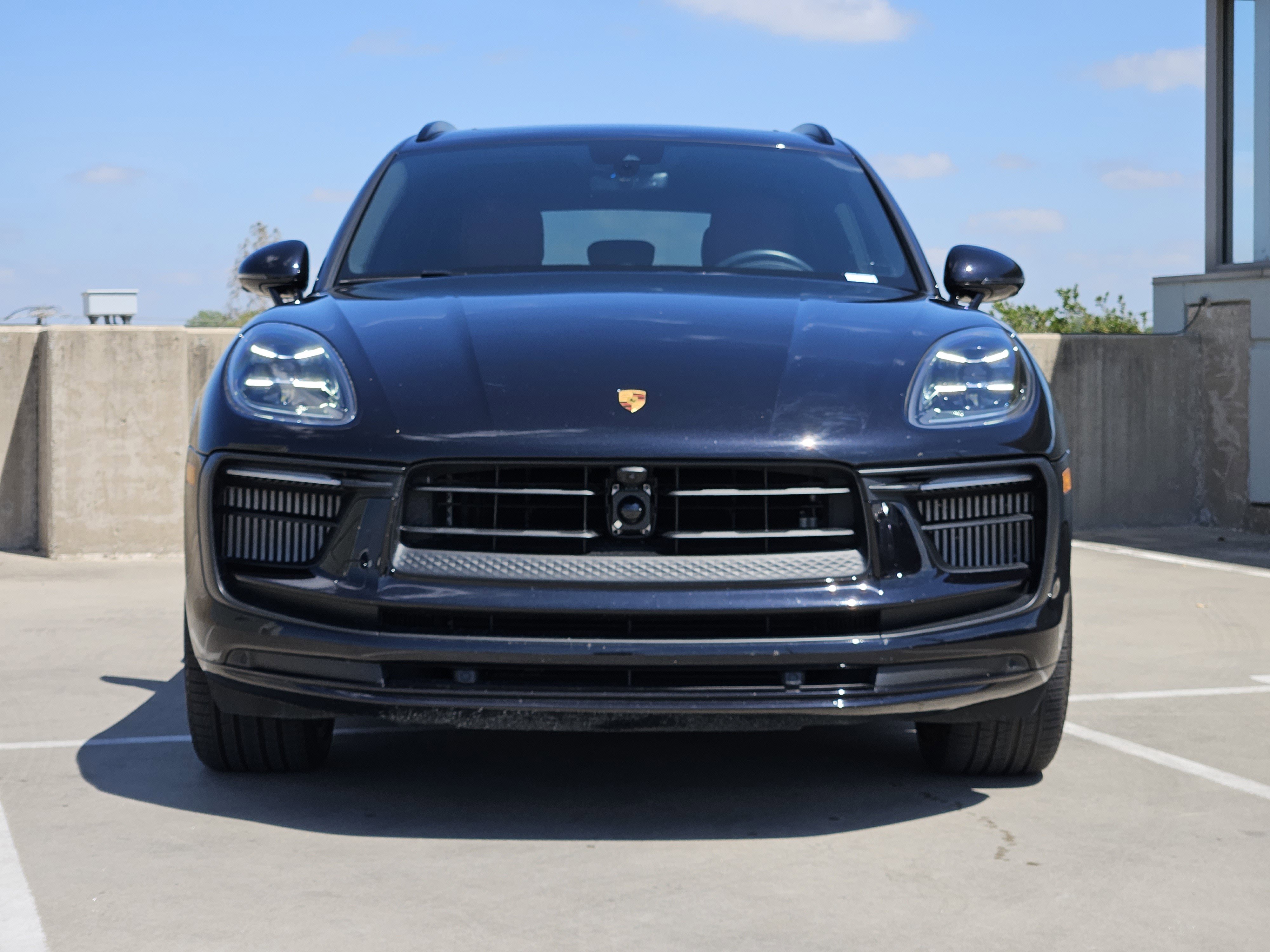 Certified 2023 Porsche Macan S image 11
