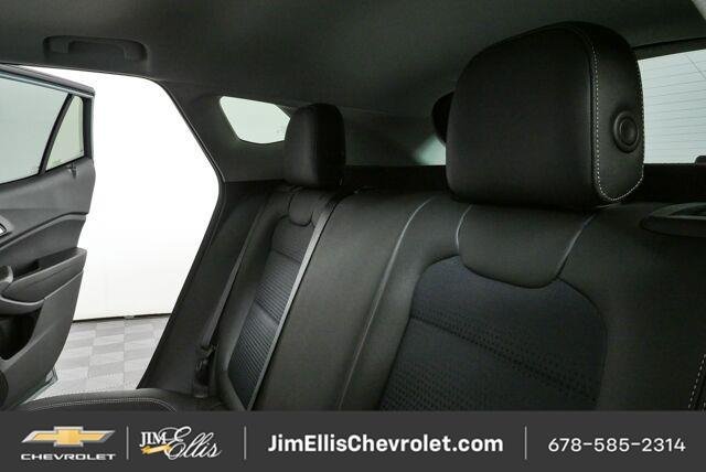 New 2026 Chevrolet Trax LT w/ Sunroof Package FWD image 17