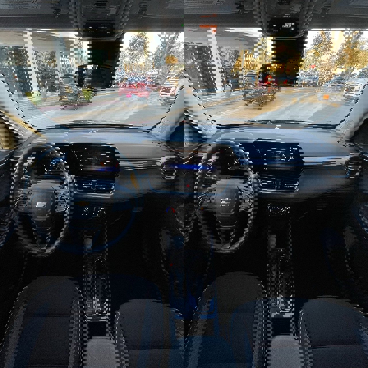 Used 2025 Chevrolet TrailBlazer LT image 11