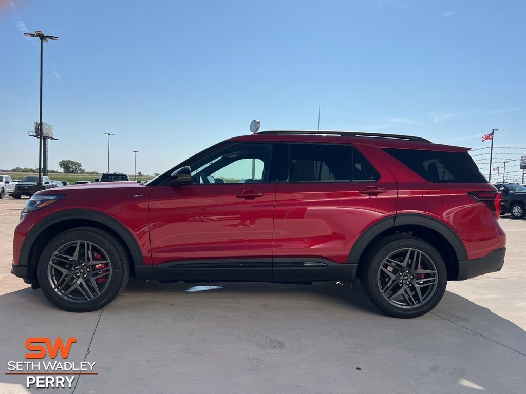 New 2025 Ford Explorer ST-Line w/ Premium Package image 4