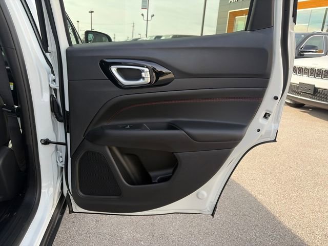 New 2026 Jeep Compass Trailhawk image 35