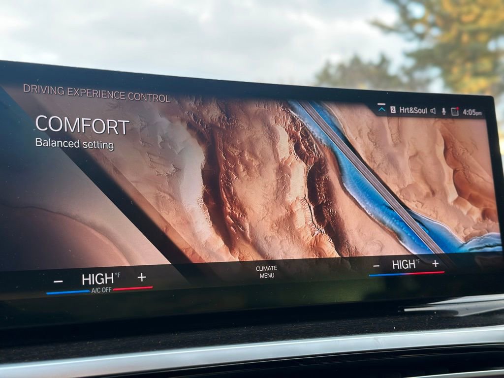 Certified 2023 BMW 330i xDrive Sedan w/ Premium Package image 43