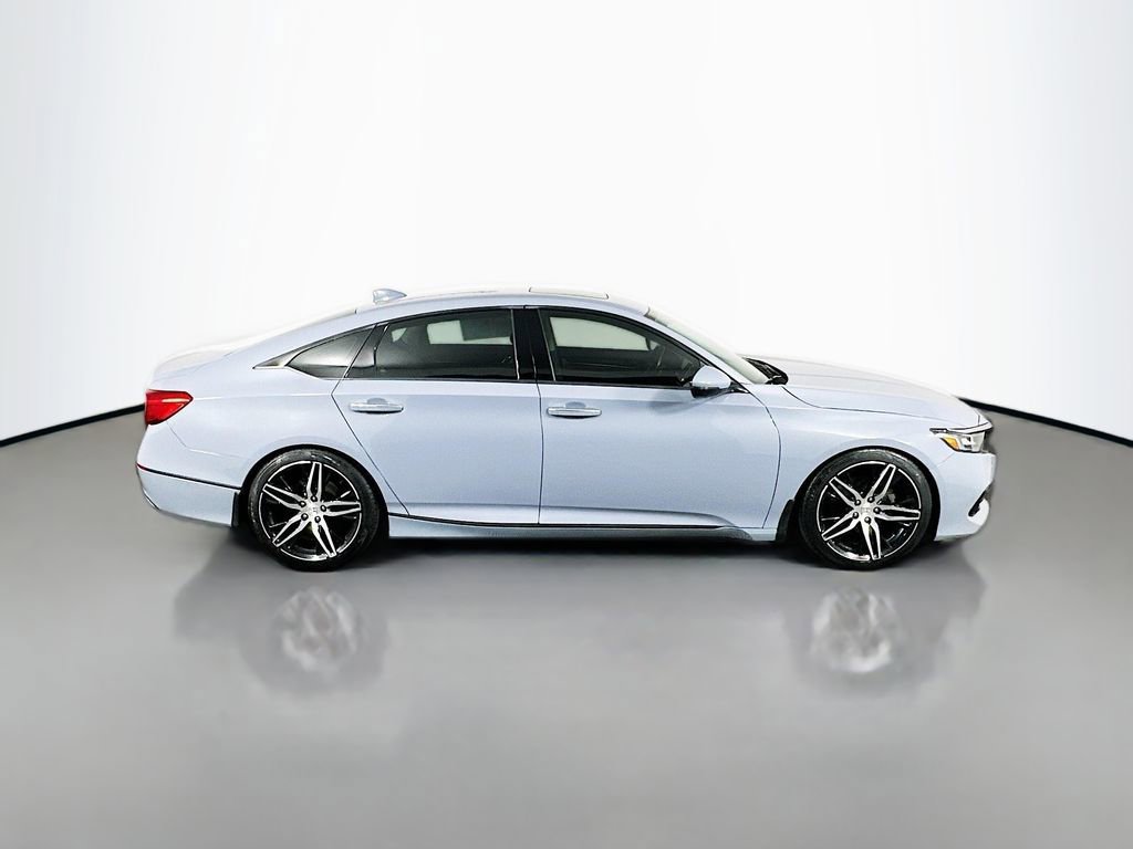 Used 2021 Honda Accord Touring image 8