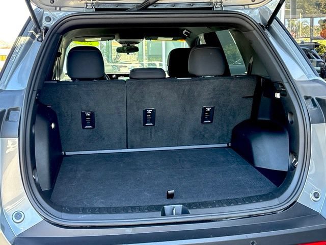 Used 2025 Chevrolet Equinox LT FWD image 29