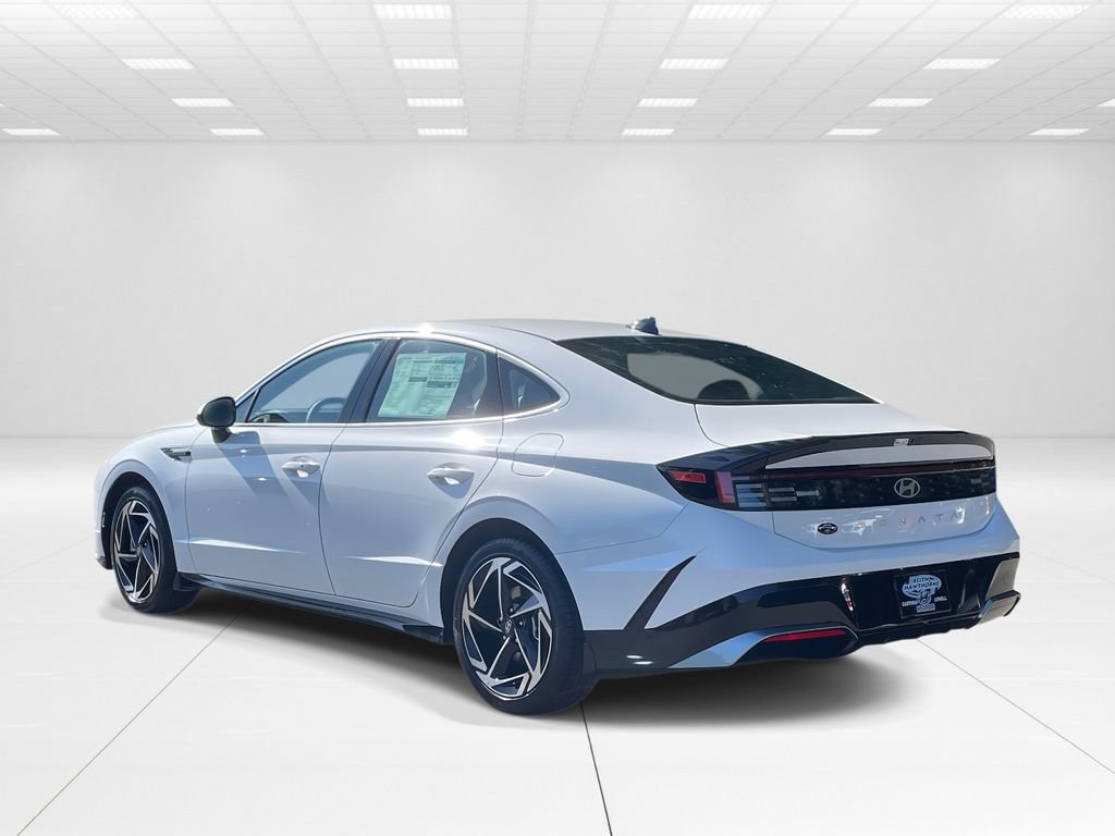 New 2026 Hyundai Sonata SEL FWD image 4