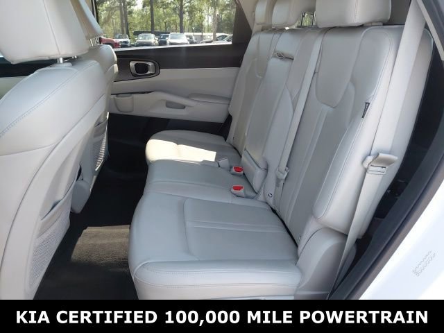 Used 2025 Kia Sorento S image 26