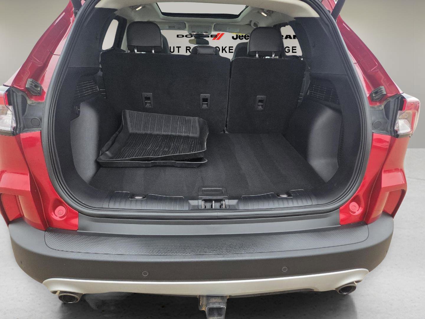 Used 2022 Ford Escape Titanium w/ Class II Trailer Tow Package image 26